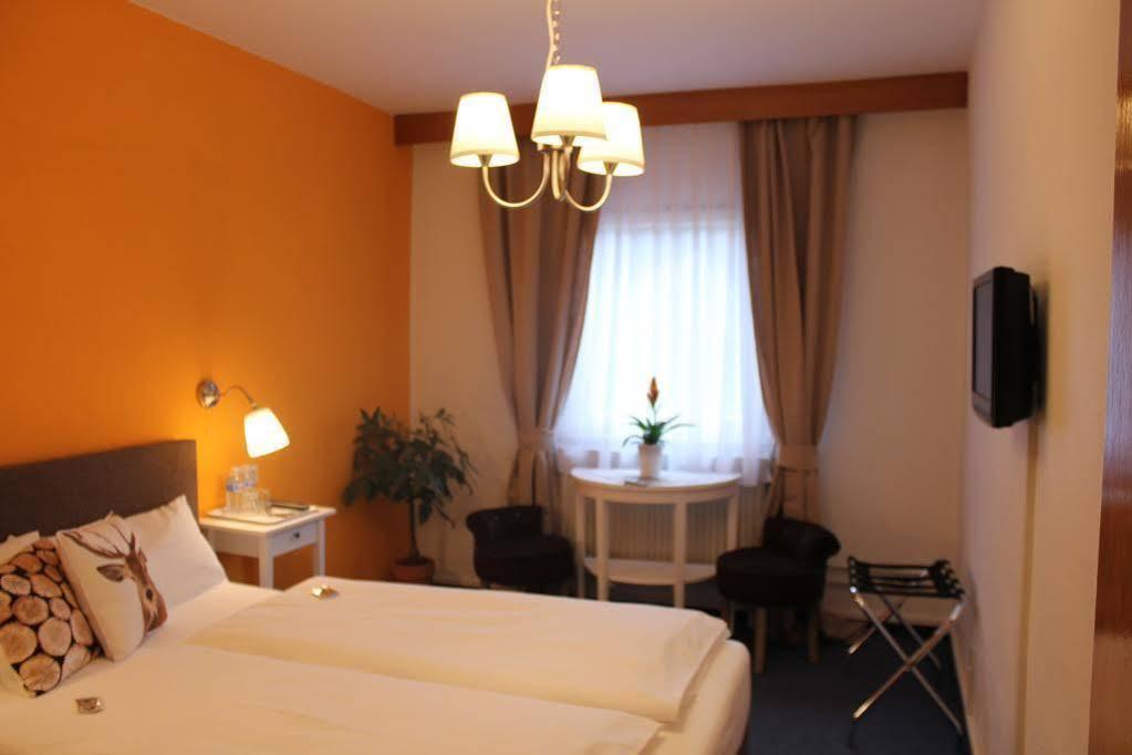 Landgasthof Hirsch 2* Baden-Baden