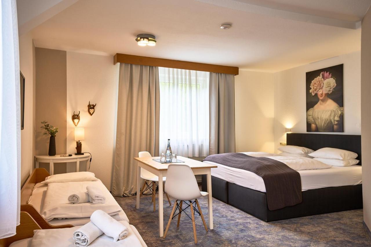 Hotel Landgasthof Hirsch 2*
